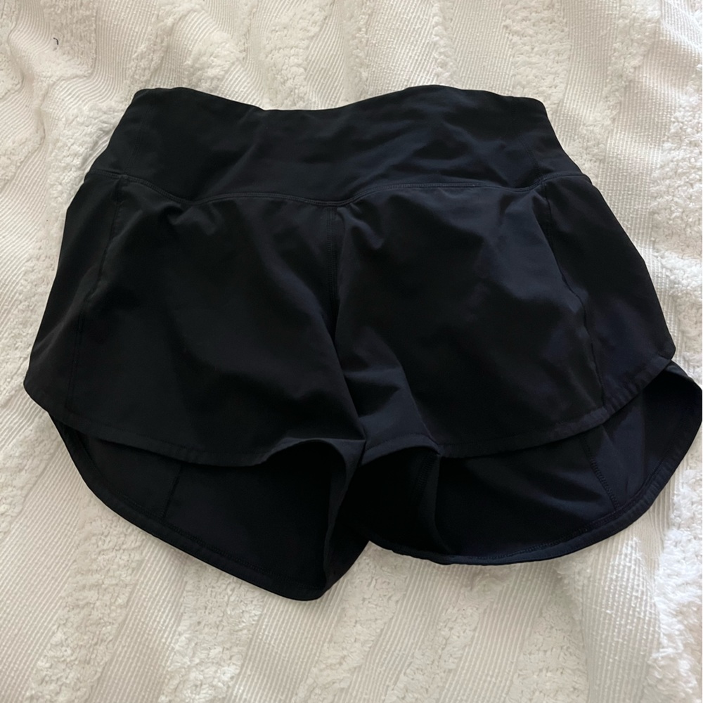 size 4 tall black lululemon speed up shorts